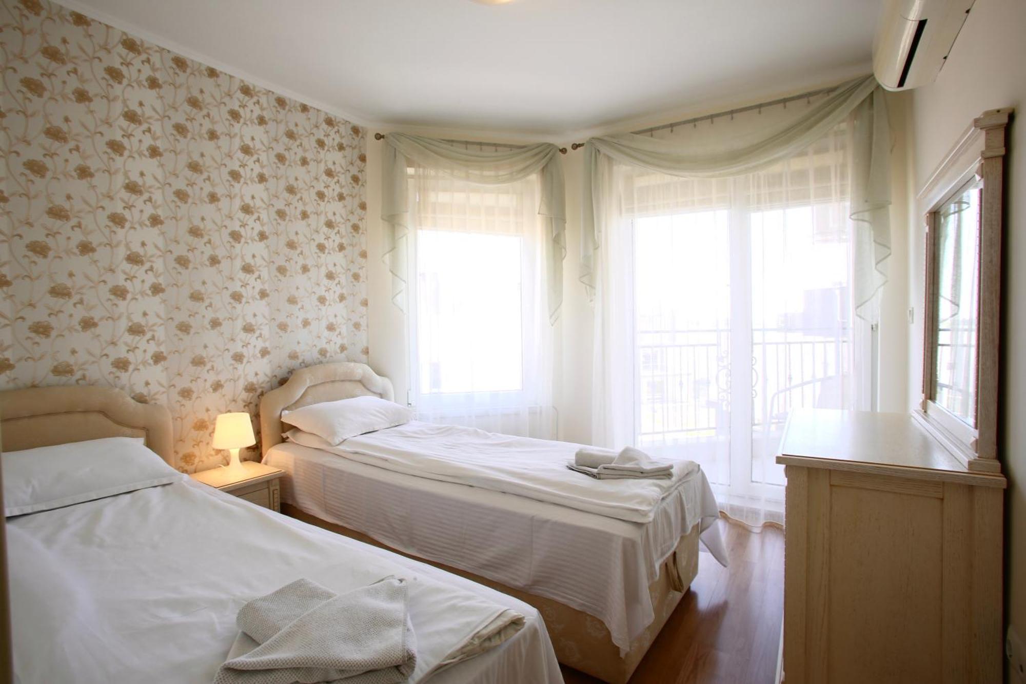 Villa Livia Boutique Apartments Ravda Kültér fotó